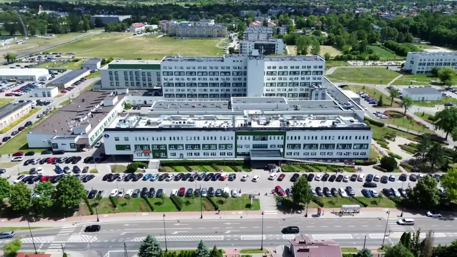 20251217-20251215-c-224-konferencja-politykow-pis-szpital.mp4