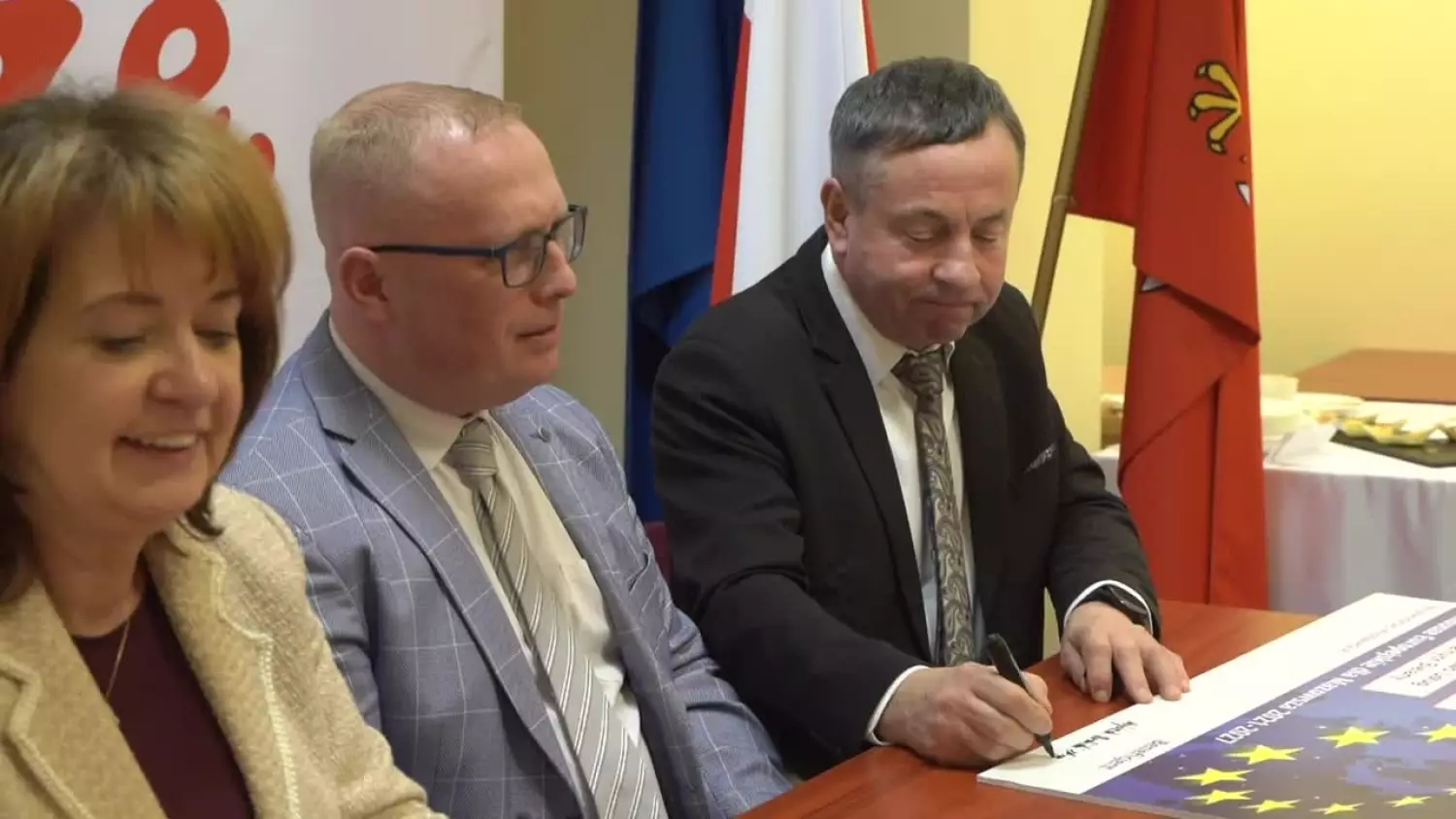 20260128-20260128-c-330-do-regionu-siedleckiego-trafily-srodki-funduszy-europejskich.mp4