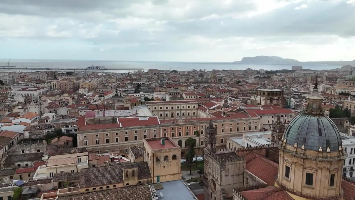 20260719-biuro-podrozy-palermo.mp4