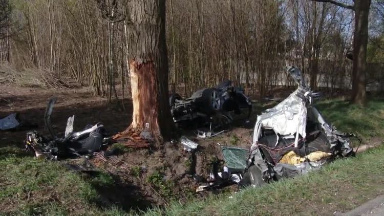 20150420_wypadek_ujrzanow.mp4