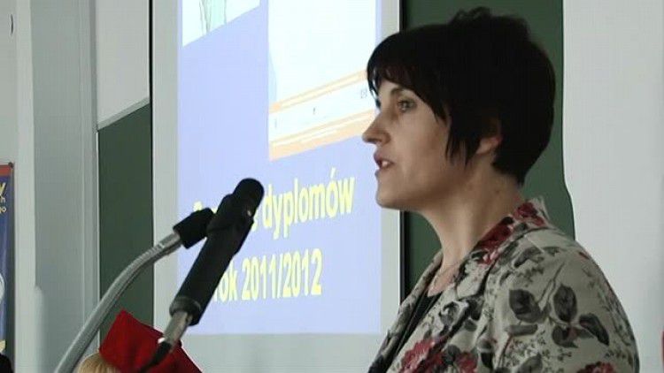 media-artykuly-2011.10.31-DyplomydlapielegniarekCM